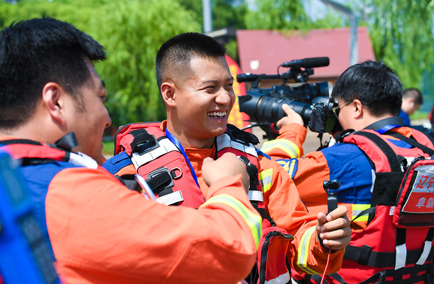 遼寧省應急宣傳實戰(zhàn)拉動演練暨崗位練兵大比武現(xiàn)場。遼寧省消防救援總隊供圖